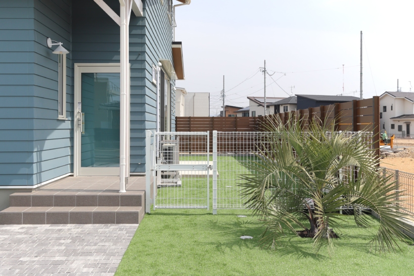 人もペットも暮らしやすい、ペットサロン併用住宅01
